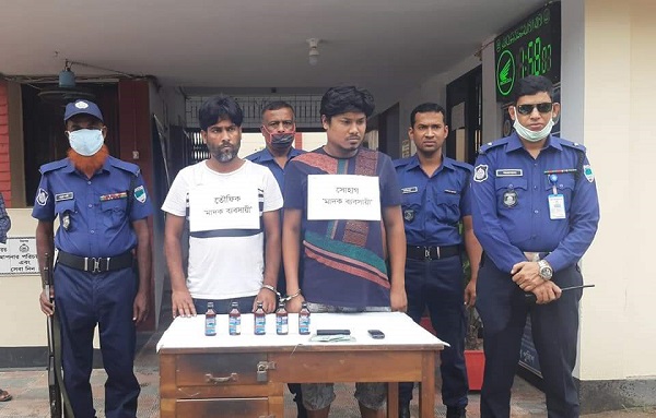 মাগুরায় ফেনসিডিলসহ দুই মাদক ব্যাবসায়ী গ্রেফতার
