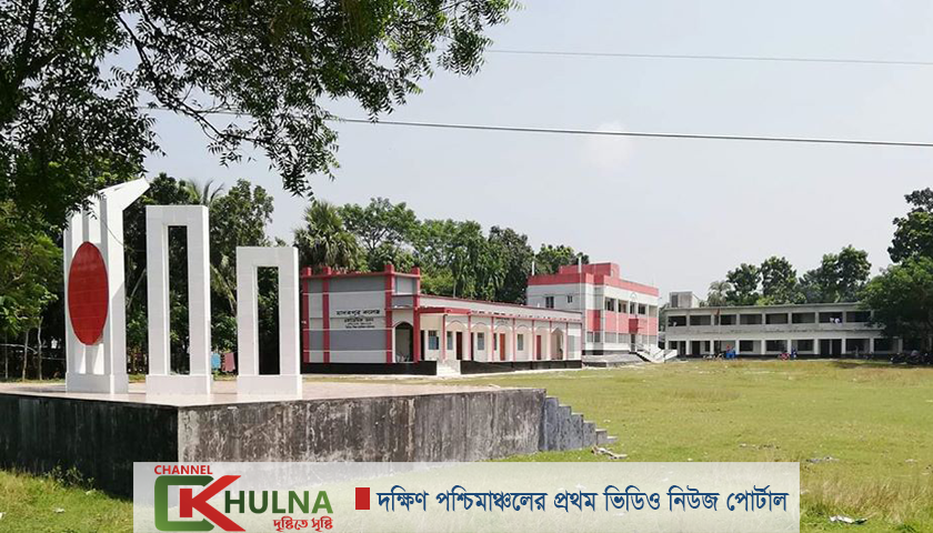 ঝিনাইদহের  যাদবপুর কলেজের তিন শিক্ষকের বিরুদ্ধে একই সঙ্গে দুই প্রতিষ্ঠান থেকে বেতন নেয়ার অভিযোগ