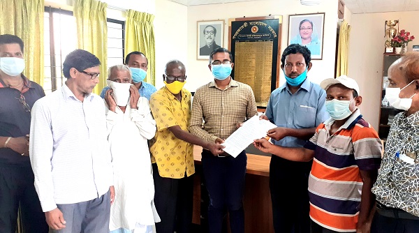 রামপালে জাতীয় কৃষক সমিতির স্মারকলিপি প্রদান