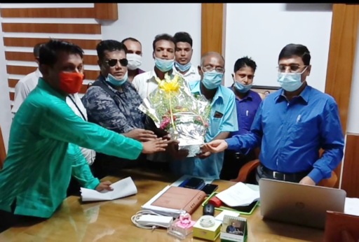 খুলনা জেলা প্রশাসকের সঙ্গে সৌজন্য স্বাক্ষাতে বটিয়াঘাটা প্রেসক্লাব প্রতিনিধি দল