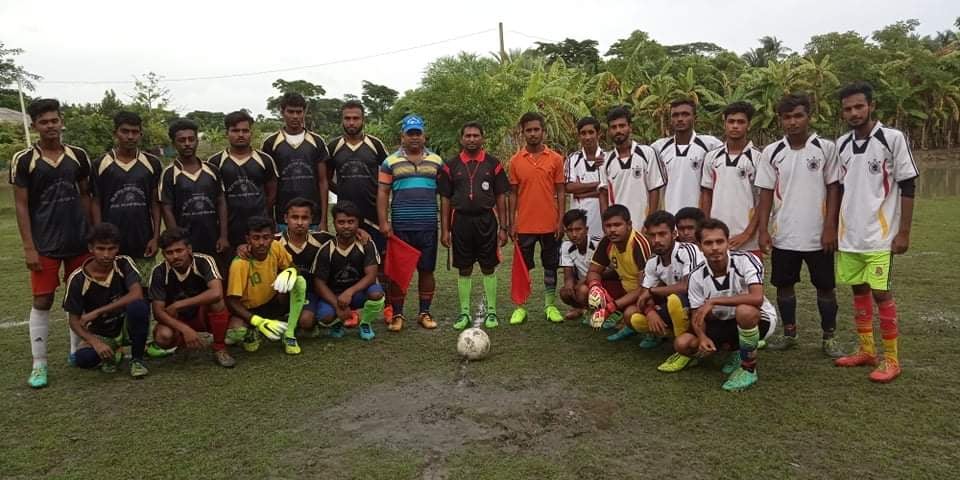 বটিয়াঘাটায় শুরু হলো ১৬ দলীয় ফুটবল টুর্নামেন্ট