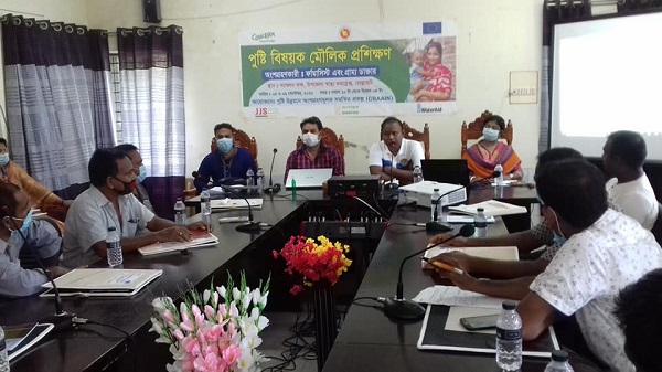 মোল্লাহাটে গ্রাম্য ডাক্তার ও ফার্মাসিস্টদের পুষ্টি বিষয়ক মৌলিক প্রশিক্ষণ প্রদান