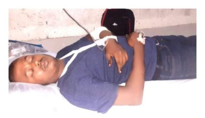 কেশবপুরে সড়ক দুর্ঘটনায় দৈনিক অনির্বানের রিপোর্টার আহত