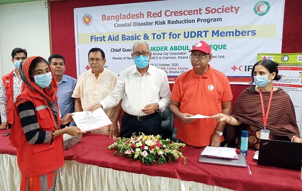 রেড ক্রিসেন্ট সোসাইটি অহসায় মানুষের সেবায় কাজ করছে: কেসিসি মেয়র