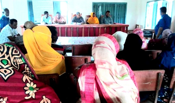 রামপালে গ্রাম আদালত গুরুত্বপূর্ণ ভূমিকা পালন করছে