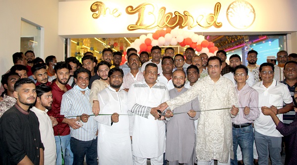 খুলনায় আর্ন্তজাতিক মানের রেষ্টুরেন্ট ‘দ্য ব্লেসড’ এর যাত্রা শুরু