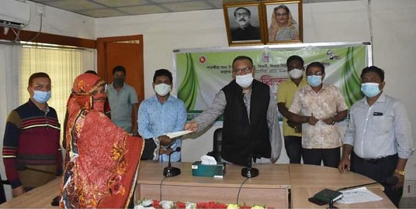 ধর্ষণের বিচার দাবিতে যশোরে মানববন্ধন অব্যহত