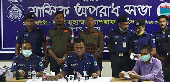 যশোর শহর থেকে ১৭ লাখ টাকা ছিনতাই ঘটনায় ৫ জন গ্রেফতার : ২ লাখ ৪৮ হাজার টাকা উদ্ধার