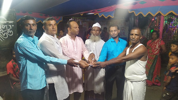 চিতলমারীতে সম্ভাব্য চেয়ারম্যান প্রার্থীর বিভিন্ন পুজা মন্ডপ পরিদর্শন