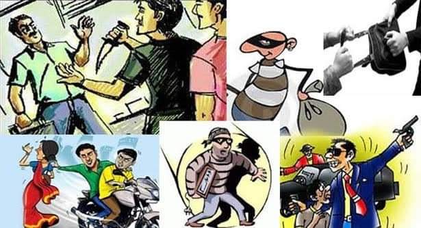 পাইকগাছায় বাজার কপোতাক্ষ মার্কেটের সামনে থেকে দিনে দুপুরে ছিনতাই