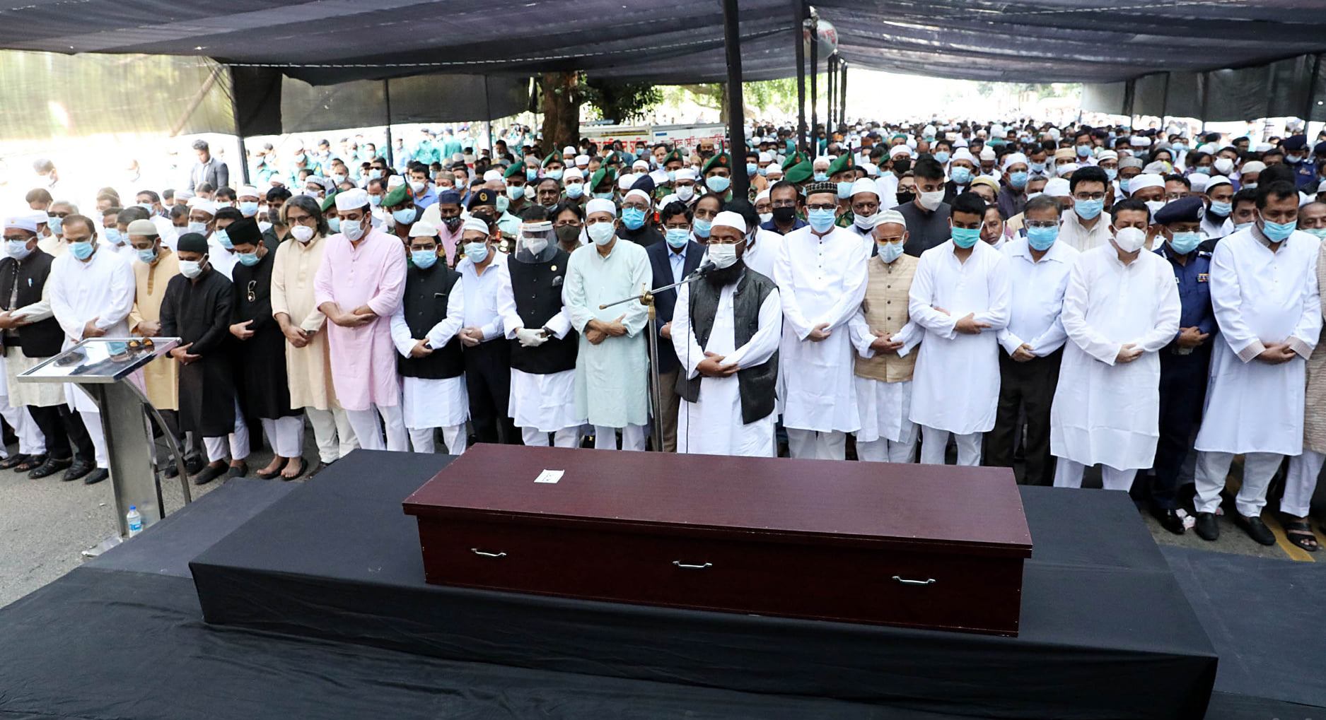 বেগম রিজিয়া নাসের এর মরদেহে নগর ছাত্রলীগ নেতৃবৃন্দের শ্রদ্ধা নিবেদন ও গভীর শোক প্রকাশ