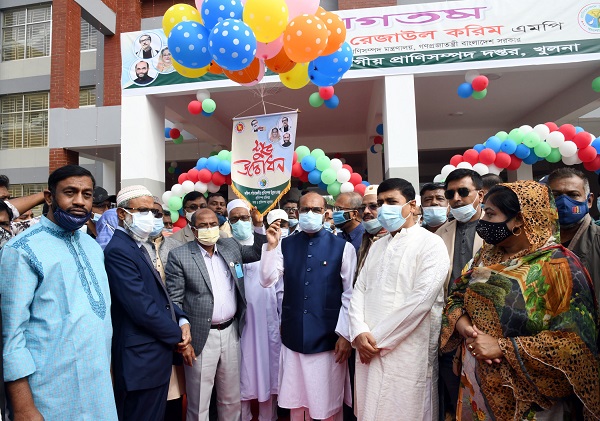 করোনাকালে বেকার হয়ে পড়াদের প্রাণিসম্পদ খাতে কর্মসংস্থানের ব্যবস্থা করা হবে: শ ম রেজাউল করিম