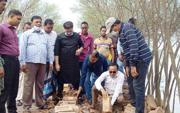 আশাশুনির বদরতলা টু ব্যাংদহা সড়কের সংস্কার কাজের উদ্বোধন