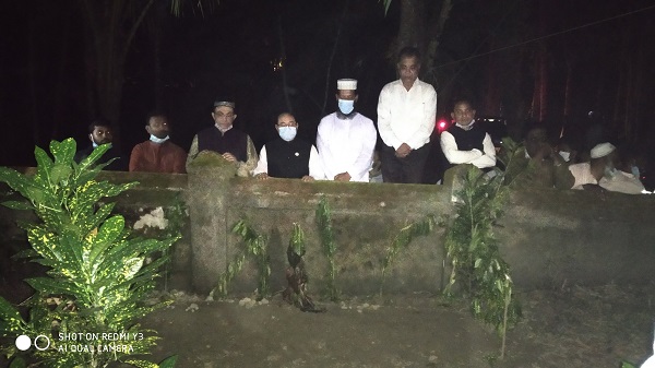 আওয়ামী লীগ নেতার মায়ের মৃত্যুতে শোকাহত পরিবারের পাশে স্থানীয় সংসদ সদস্য