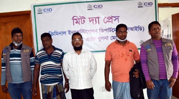 খুলনায় ভূমি দখল ও দস্যুতায় পথের কাটা সরিয়ে দিতেন খন্দকার বাহাউদ্দিন!