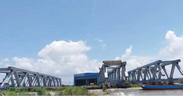 ৫ স্প্যান বসলেই পূর্ণাঙ্গ কাঠামো পদ্মাসেতুর, টার্গেট ১০ ডিসেম্বর