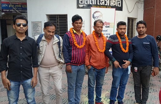 খুলনা টিভি ক্যামেরা জার্নালিস্ট এসোসিয়েশনের নির্বাচনে সভাপতি আজিজুল,সাধারন সম্পাদক আমির সোহেল