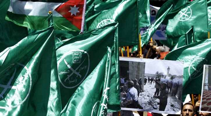 ১০০ ইমাম বরখাস্ত করলো সৌদি আরব