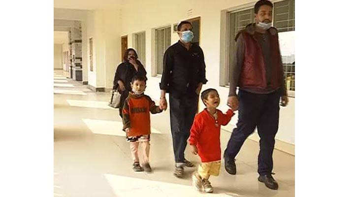 আদালতে ২ শিশুর কান্না, জামিন পেলেন মা