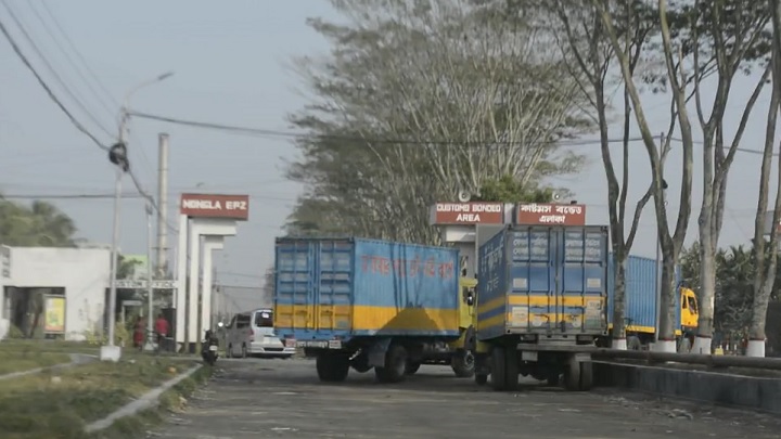 মোংলা ইপিজেডে আগুন, নিয়ন্ত্রণে ফায়ার সার্ভিসের ৪টি ইউনিট