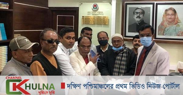 মোংলা পোট পৌরসভা নির্বাচনে বিএনপির মেয়র প্রার্থীর মনোনয়নপত্র দাখিল