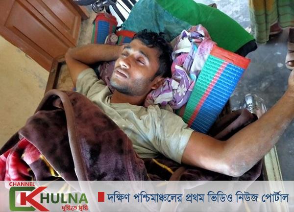মোল্লাহাটে জমির বিরোধে প্রতিপক্ষের হামলায় একই পরিবারের নিহত-১ আহত-৩