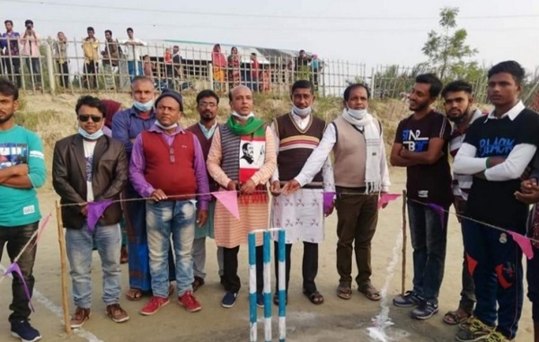 পাইকগাছায় দেলুটিতে ৮ দলীয় ডে-নাইট শর্টপিচ ক্রিকেট টুর্নামেন্টের শুভ উদ্ভোধন