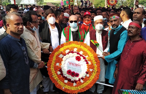 মোড়েলগঞ্জে বিজয় দিবসে আওয়ামীলীগের বিজয় র‌্যালী স্মৃতি স্তম্ভে শ্রদ্ধা নিবেদন