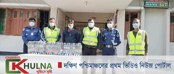 সাতক্ষীরায় পরিবহনে ফেনসিডিল পাচারকালে হেলপার আটক