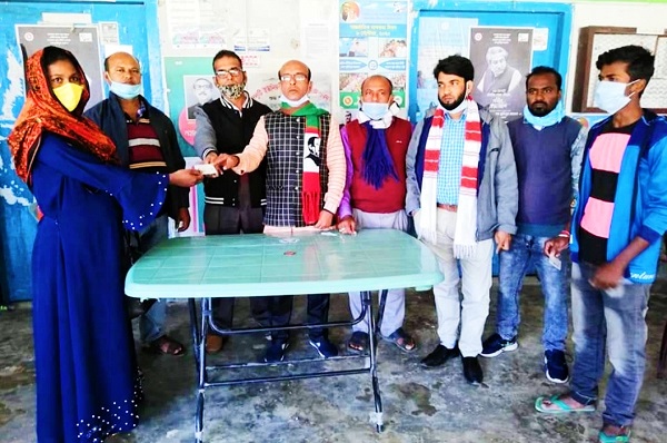 পাইকগাছায় দেলুটিতে “স্মাট জাতীয় পরিচয়পত্র” বিতরনের শুভ উদ্বোধন