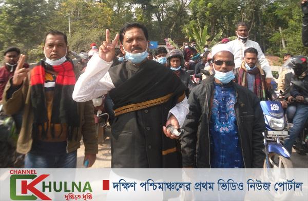 মোড়েলগঞ্জে নৌকায় ভোট চেয়ে চেয়ারম্যান বাদশার মোটর শোভাযাত্রা