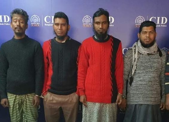 টায়ার পুড়িয়ে মবিল তৈরি করে বিক্রি, সিআইডির জালে ধরা