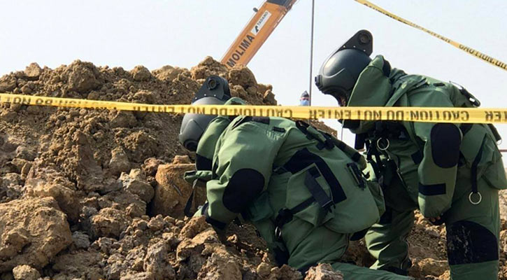 বিমানবন্দরে ফের ২৫০ কেজির জিপি বোমা