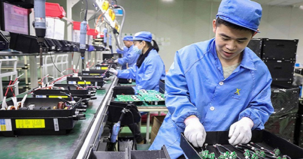 যুক্তরাষ্ট্রকে টপকে বিশ্বের শীর্ষ অর্থনীতির দেশ চীন!