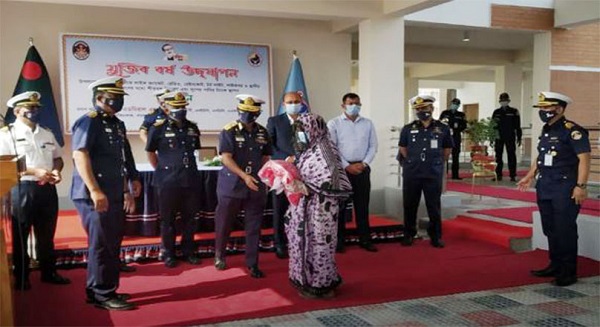 সুন্দরবন সুরক্ষা ও দস্যু মুক্ত করতে কোস্ট গার্ড তৎপর সাতক্ষীরায় মহাপরিচালক আশরাফুল হক