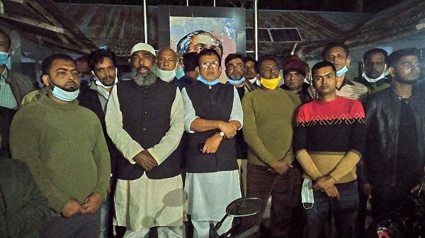 চিতলমারীতে জঙ্গীবাদ-মৌলবাদের বিরুদ্ধে যুবলীগের বিক্ষোভ মিছিল