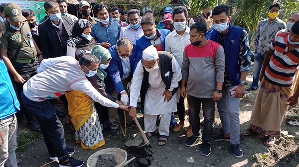 মুজিব বর্ষে ভূমিহীন ও গৃহহীনদের মাঝে পাঁকা ঘর প্রধান মন্ত্রীর উপহার, সাতক্ষীরায় রুহুল হক এমপি