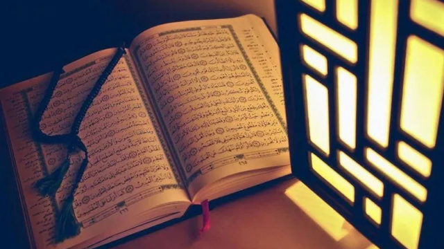 কোরআনের ত্রুটি খুঁজতে গিয়ে ইসলামের ছায়াতলে