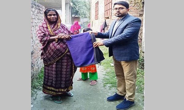 নারায়ণগঞ্জের দেলপাড়া ‘স্বদেশ জনকল্যাণ সংস্থা’র শীতবস্ত্র বিতরণ