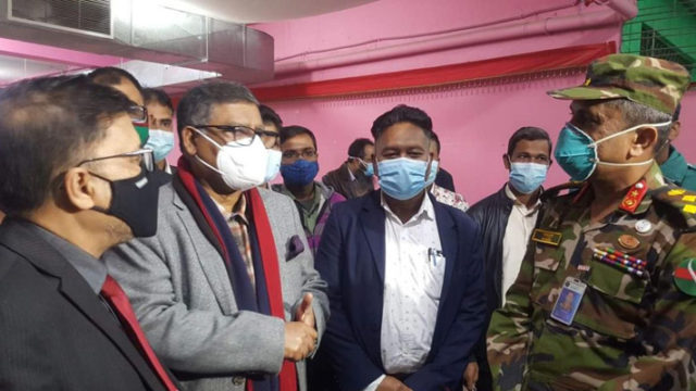 বুধবার থেকে অনলাইনে টিকার নিবন্ধন: স্বাস্থ্যমন্ত্রী