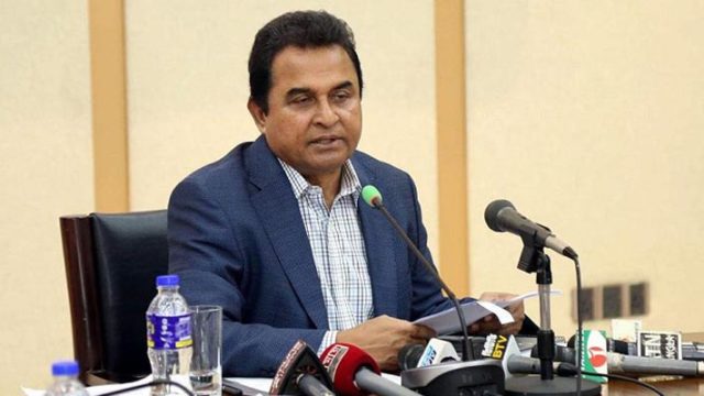 নির্ধারিত সময় এলেই ভ্যাকসিন নেব: অর্থমন্ত্রী