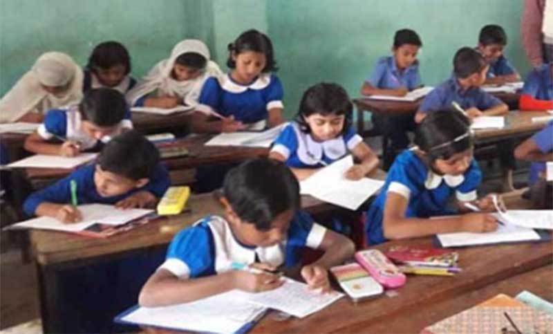 স্কুল-কলেজ খুলে দিতে সরকারকে আইনি নোটিশ