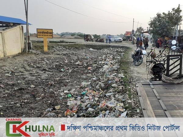 রামপালে হাট বাজারে বর্জ্যের দূষণে নষ্ট হচ্ছে পরিবেশ-প্রতিবেশ