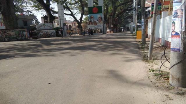 ভারতীয় শ্রমিকদের ৫ দফা দাবিতে বেনাপোল বন্দর দিয়ে আমদানি-রপ্তানি বন্ধ