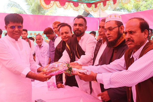 মোল্লাহাটে কেন্দ্রীয় আ’লীগ নেতা শেখ হাবিবকে সংবর্ধনা প্রদান