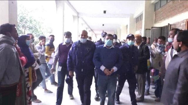 অস্ত্র ও বিস্ফোরক মামলায় সাতক্ষীরার আদালতে প্রতারক শাহেদ করিম