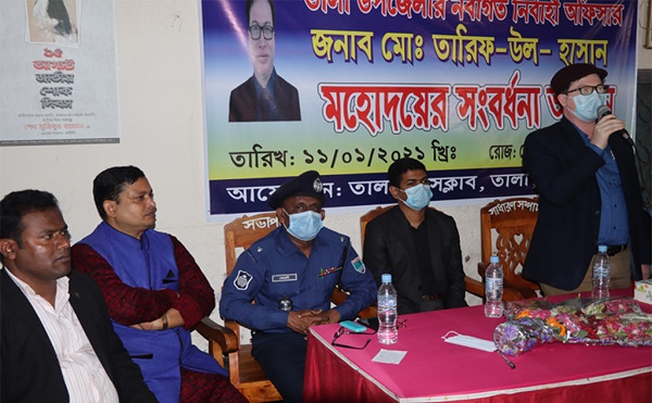 তালা প্রেসক্লাবের উদ্দ্যোগে নবাগত ইউএনও এবং এসিল্যান্ডকে সংবর্ধনা প্রদান