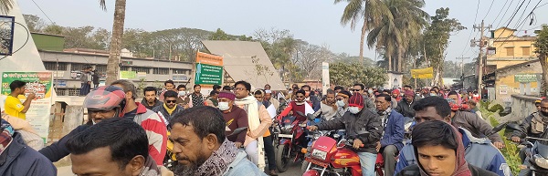 সাতক্ষীরা তালায় ইউপি চেয়ারম্যান সরদার জাকিরের নির্বাচনী প্রচারণা