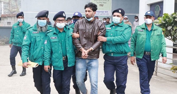 রাজশাহীতে পুলিশ সার্জেন্টের ওপর হামলাকারী যুবক নাটোরে গ্রেফতার