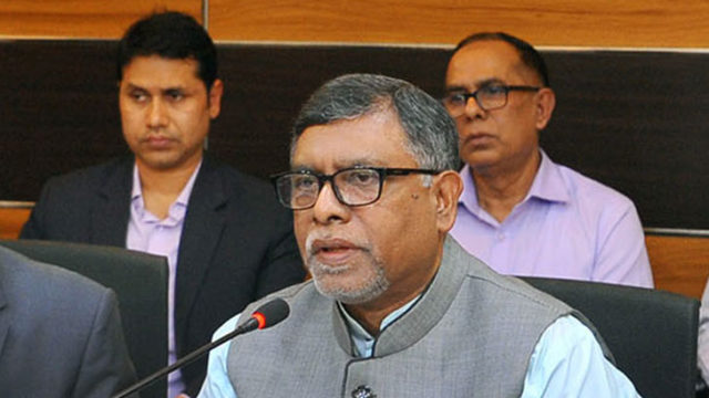 বিদ্রুপকারীদের ভ্যাকসিন দিয়ে বেঁচে থাকার সুযোগ দিতে চান মন্ত্রী